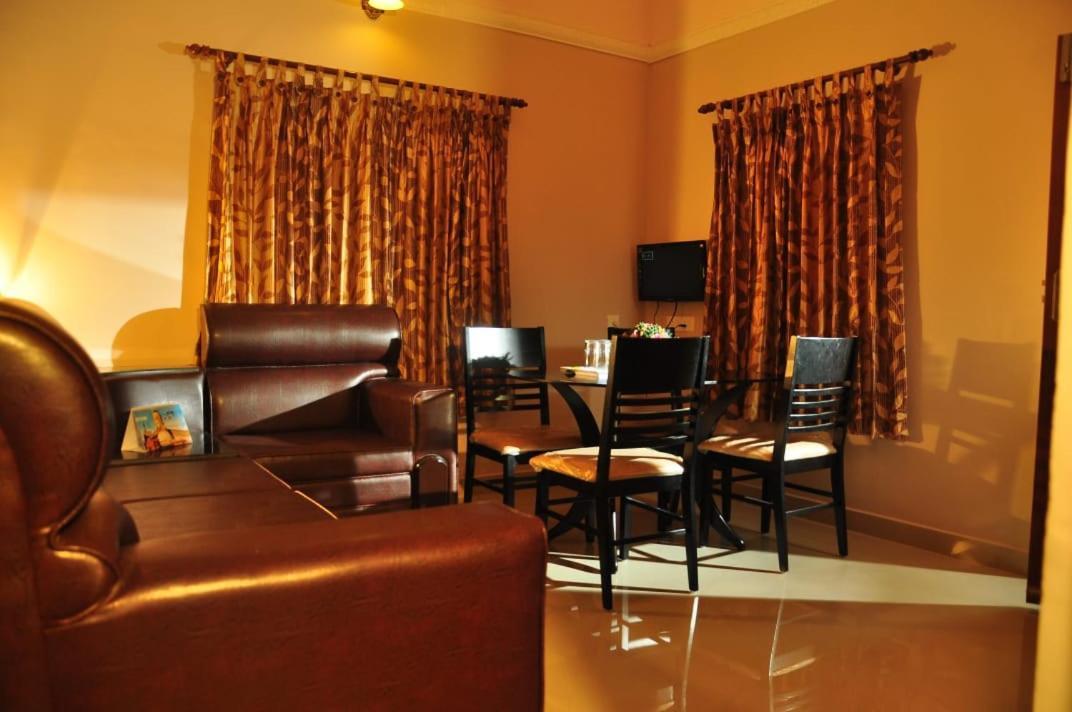 Green Palace Resort Vagamon Extérieur photo