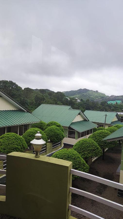 Green Palace Resort Vagamon Extérieur photo