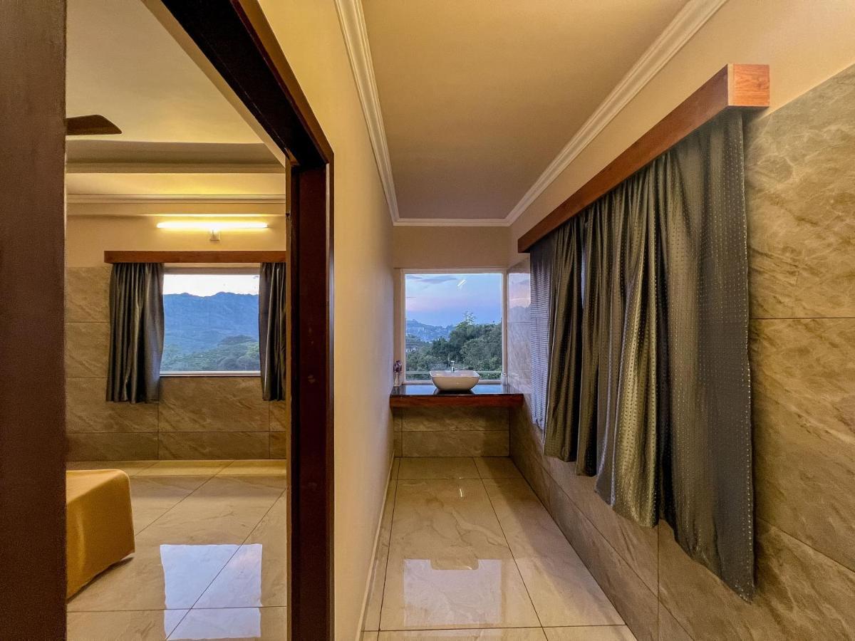 Green Palace Resort Vagamon Extérieur photo